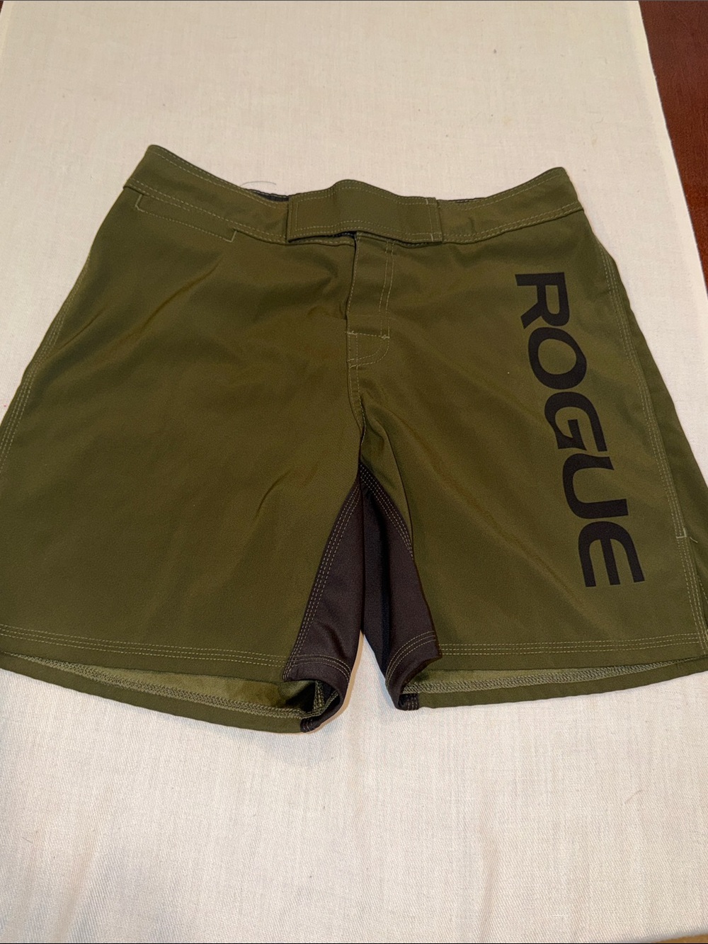Rogue fitness shorts CrossFit SZ 30. EUC